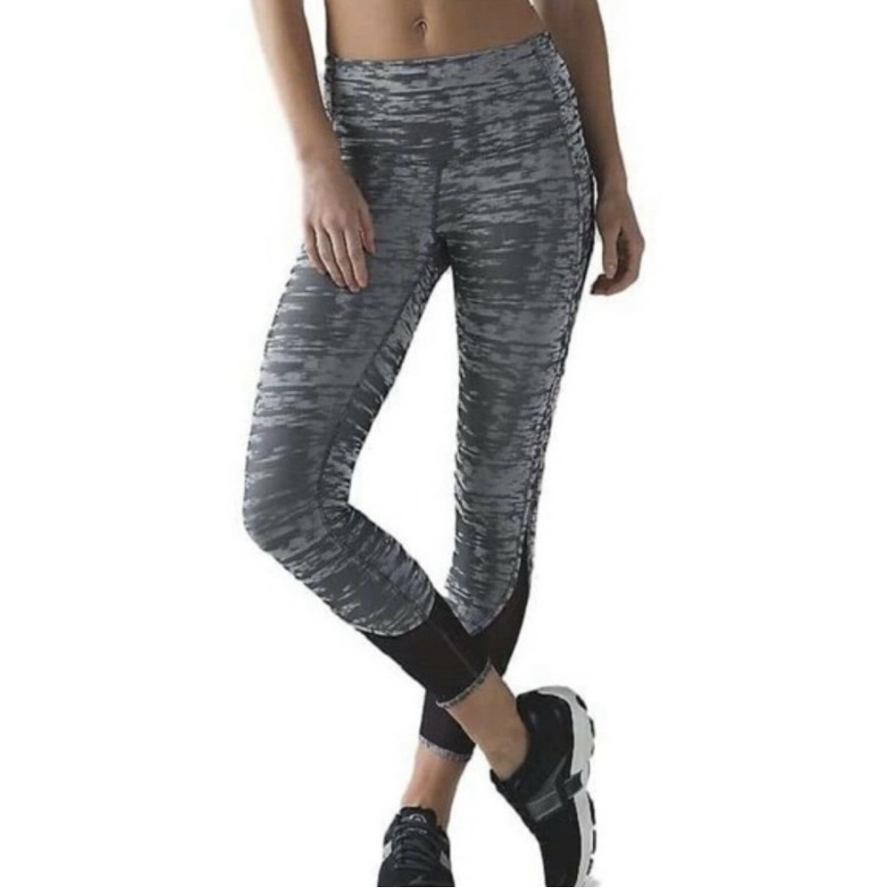 Lululemon Athletica Leggings Black White  Size 6